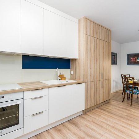 Villa Venecja Apartment Chwaliszewo With Free Garage City Center By Noclegi Renters 포즈난 외부 사진