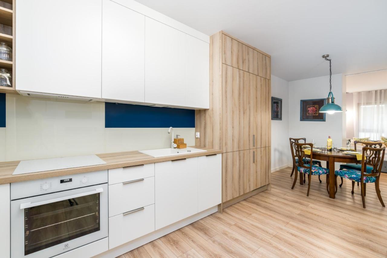 Villa Venecja Apartment Chwaliszewo With Free Garage City Center By Noclegi Renters 포즈난 외부 사진