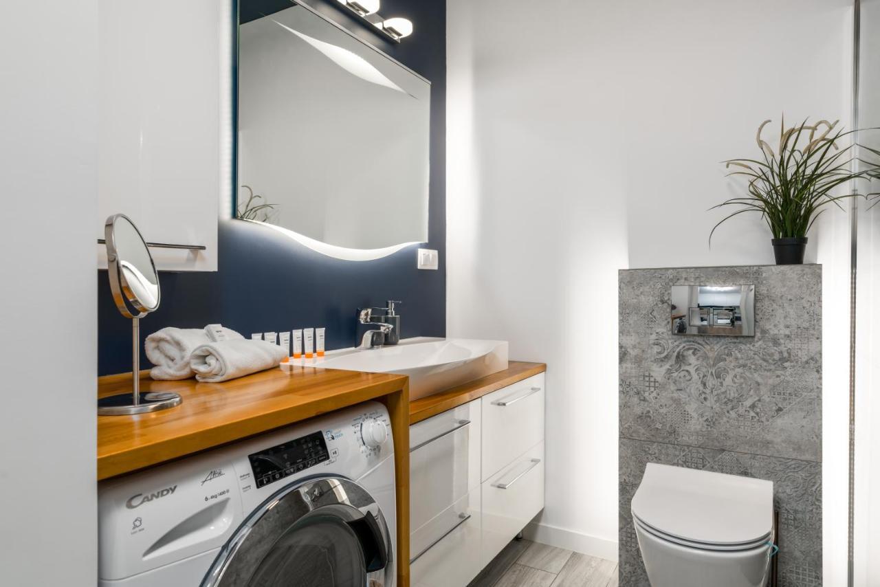 Villa Venecja Apartment Chwaliszewo With Free Garage City Center By Noclegi Renters 포즈난 외부 사진