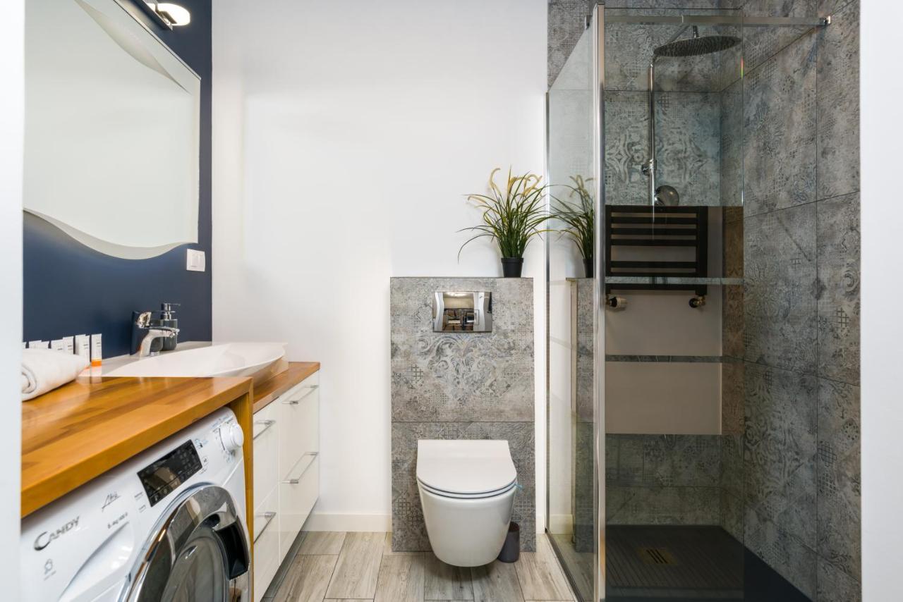 Villa Venecja Apartment Chwaliszewo With Free Garage City Center By Noclegi Renters 포즈난 외부 사진