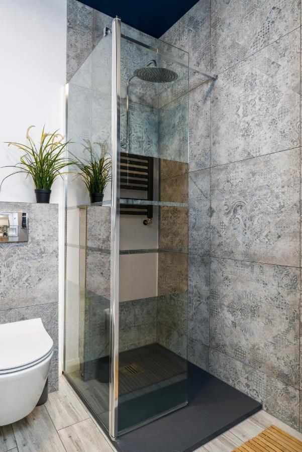 Villa Venecja Apartment Chwaliszewo With Free Garage City Center By Noclegi Renters 포즈난 외부 사진